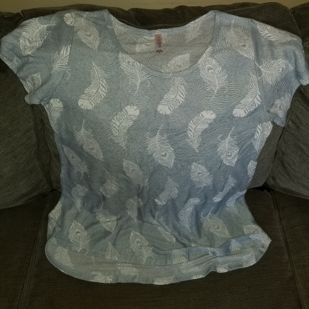 Lularoe Classic Tee